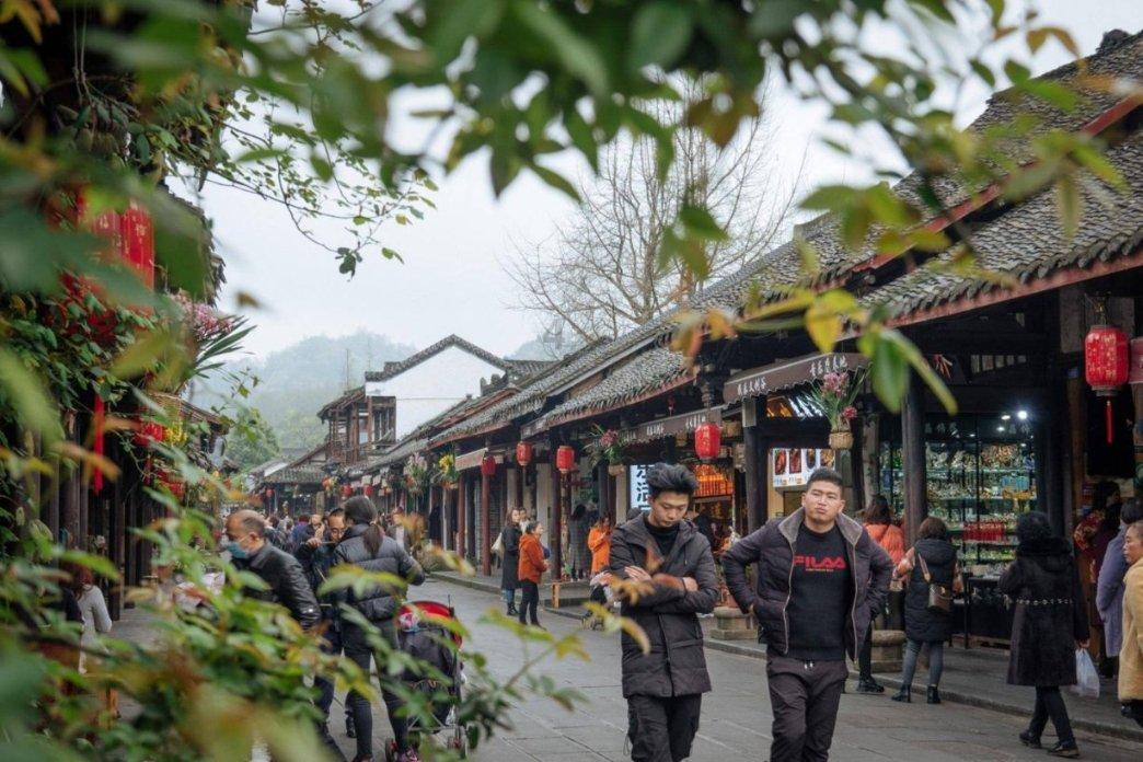 逃离小人国森林